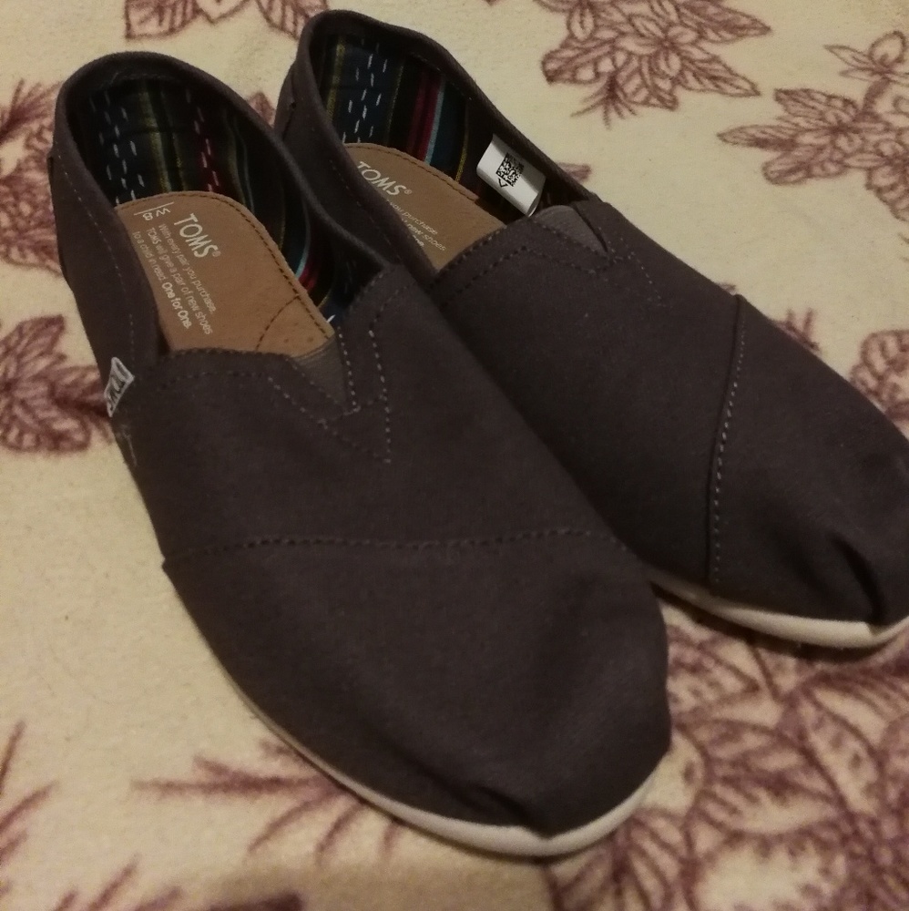 Olive Tom's